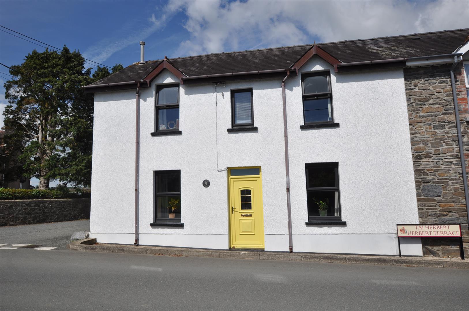 Herbert Terrace, St. Clears, Carmarthen Terry Thomas & Co Estate